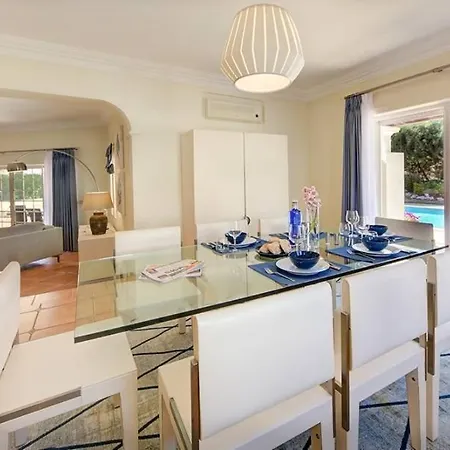 Sleeps 8 Pool Air Con T479975 *