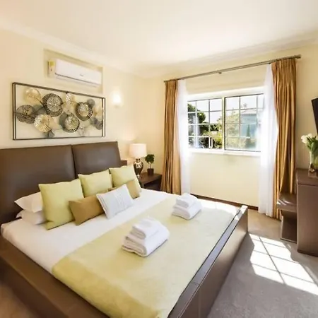 Sleeps 8 Pool Air Con T479975 * Quinta do Lago