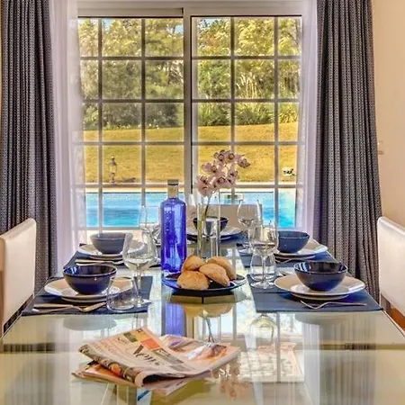 Sleeps 8 Pool Air Con T479975 Quinta do Lago