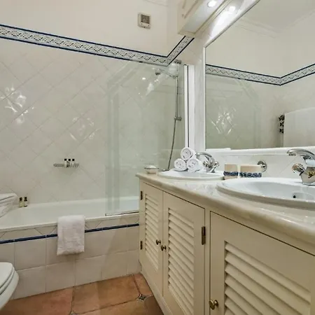 Sleeps 8 Pool Air Con T479975 Quinta do Lago