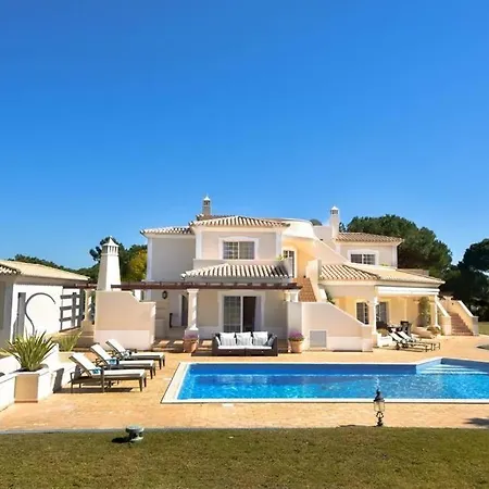 Sleeps 8 Pool Air Con T479975 *